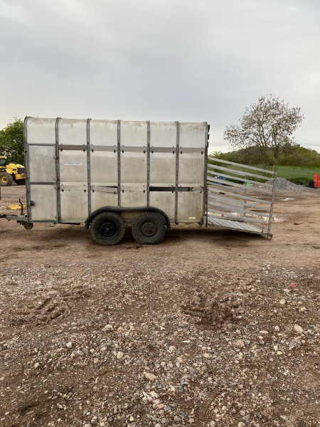 Ifor Williams cattle box